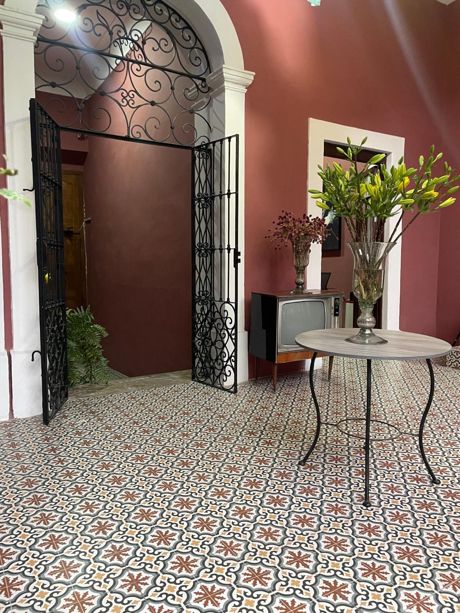 Quinta La Perla Hostel Guadalajara Luaran gambar