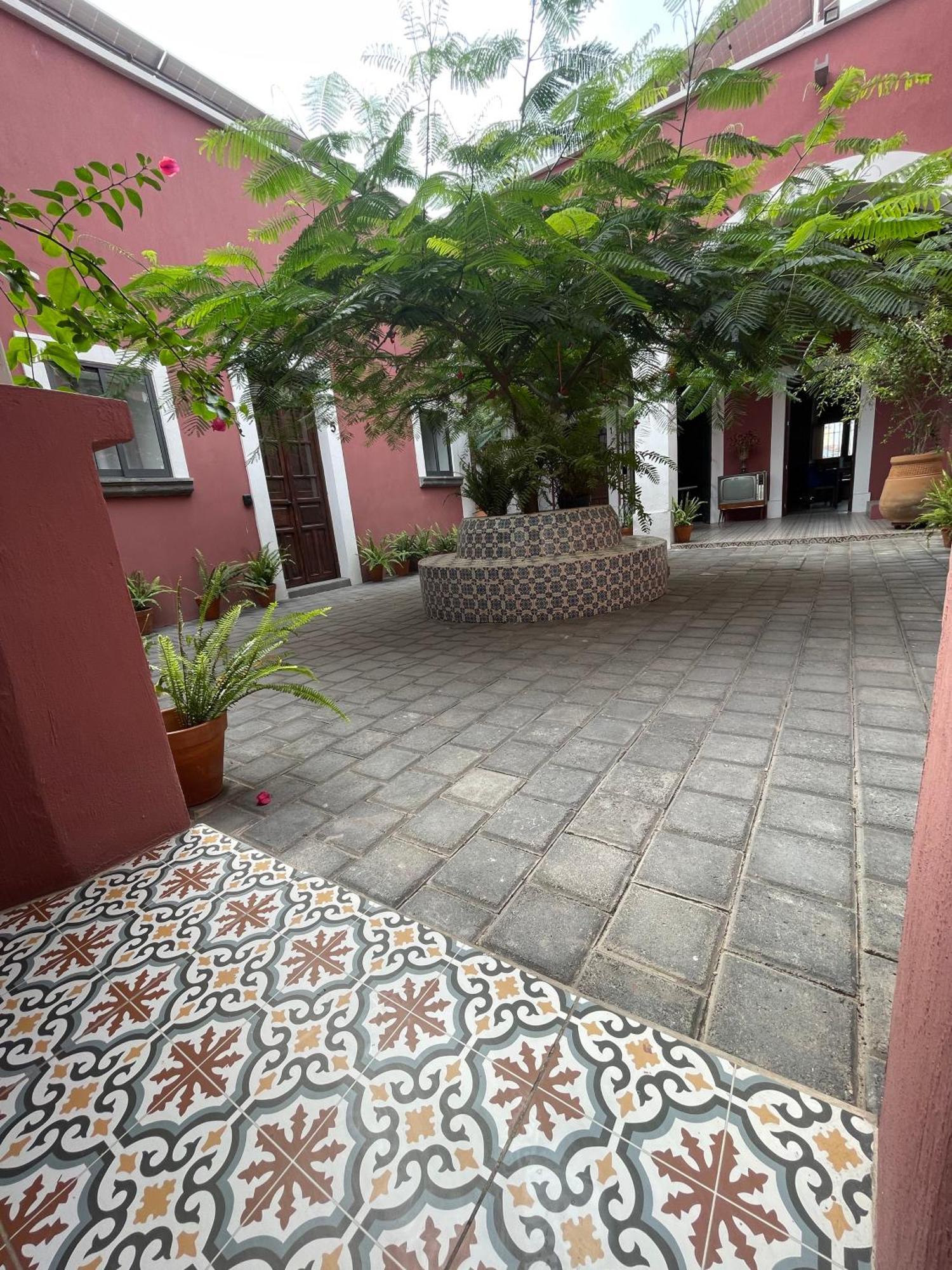 Quinta La Perla Hostel Guadalajara Luaran gambar