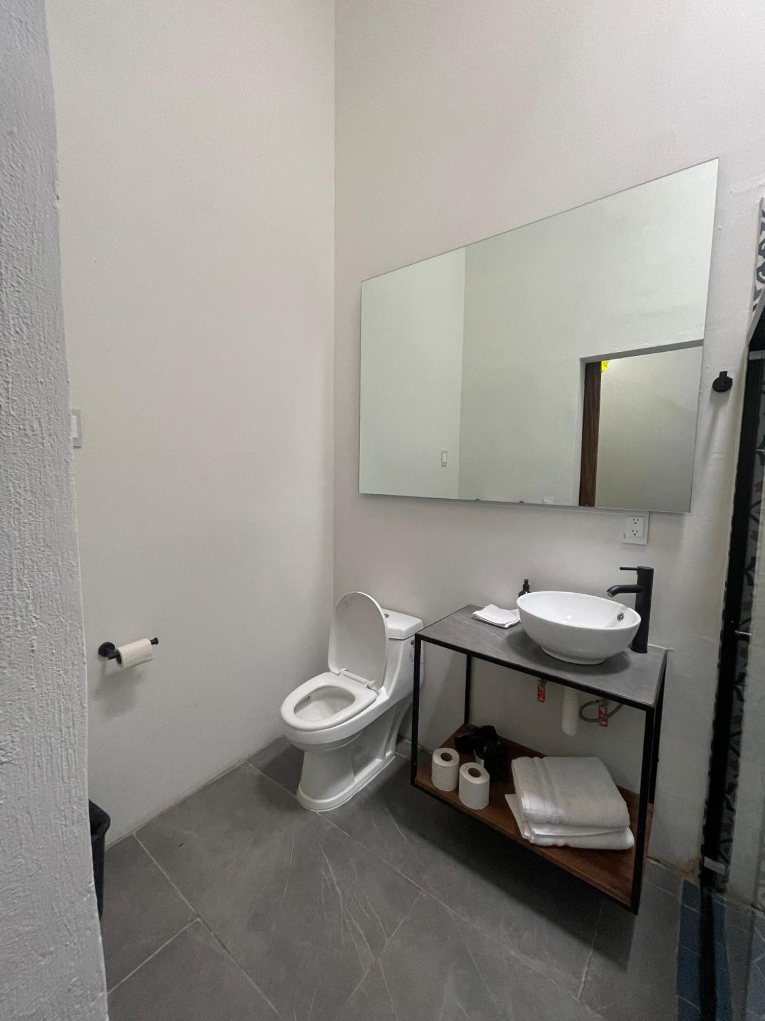 Quinta La Perla Hostel Guadalajara Luaran gambar