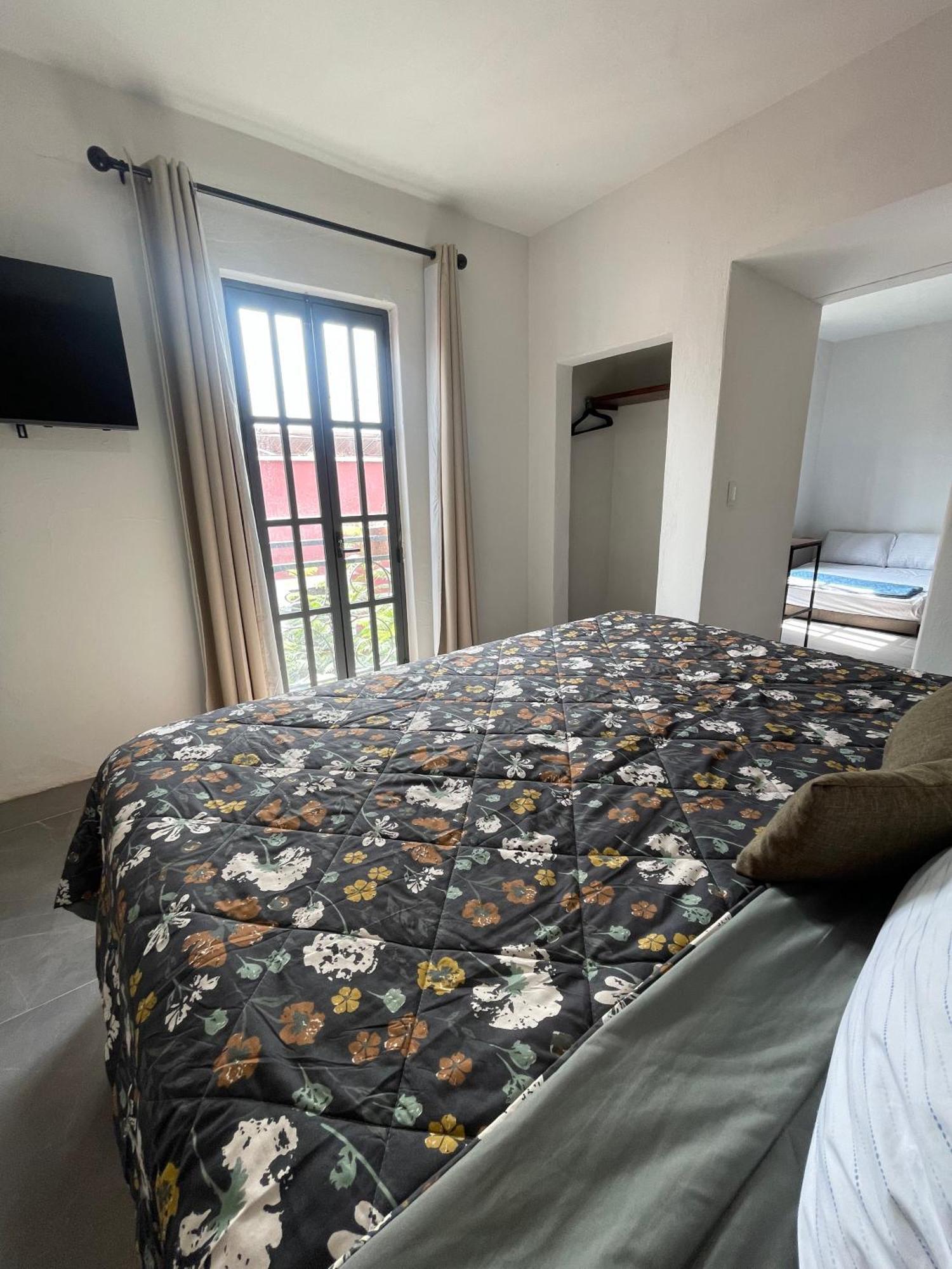 Quinta La Perla Hostel Guadalajara Luaran gambar